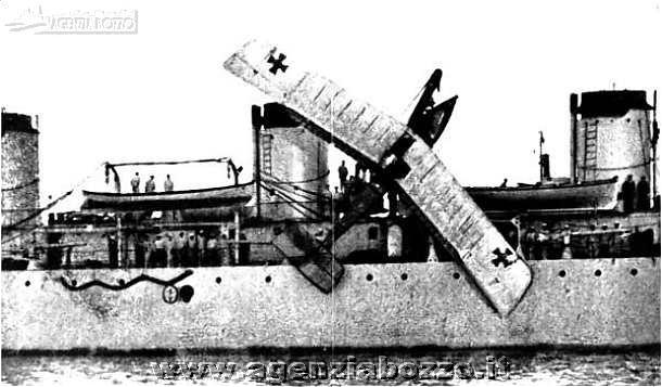 Navi da guerra RN Quarto 1911 esploratore Regia Marina Italiana